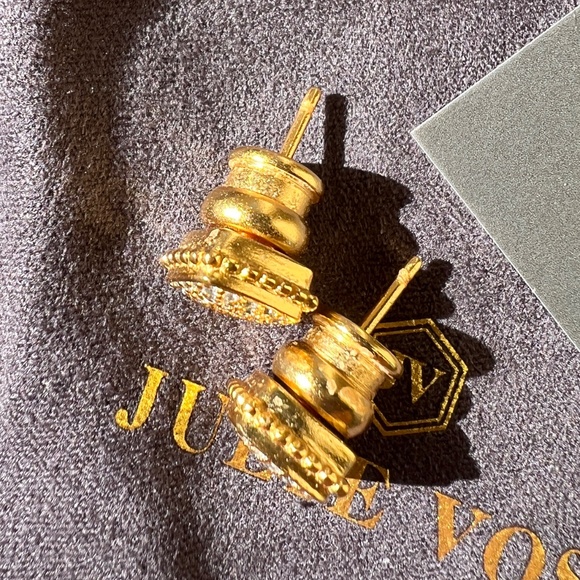 Julie Vos Noel Pave Stud -Gold - Picture 2 of 4